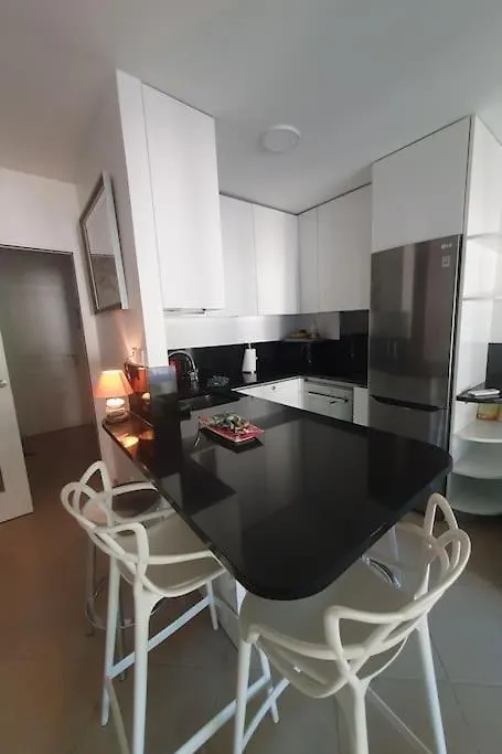 Apartamento 150 M Plage, Piscine, Clim, Parking Prive, Entre Monaco & Menton, Calme & Luxe Assure ! Roquebrune-Cap-Martin