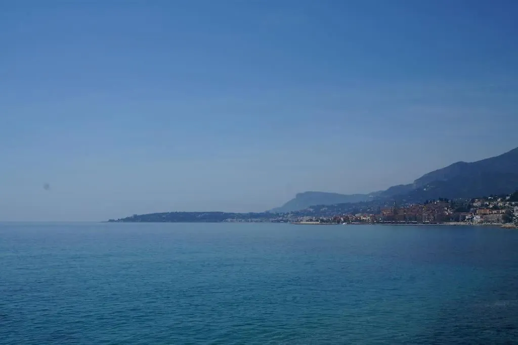 Apartamento 150 M Plage, Piscine, Clim, Parking Prive, Entre Monaco & Menton, Calme & Luxe Assure ! Roquebrune-Cap-Martin